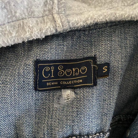 Cropped Denim Vest with Hood Size Small - Picture 6 of 6